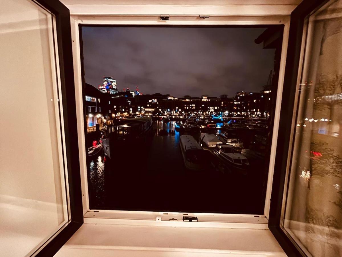 Hébergement de vacances 2 Bed Overlooking The Marina, Tower Bridge! *